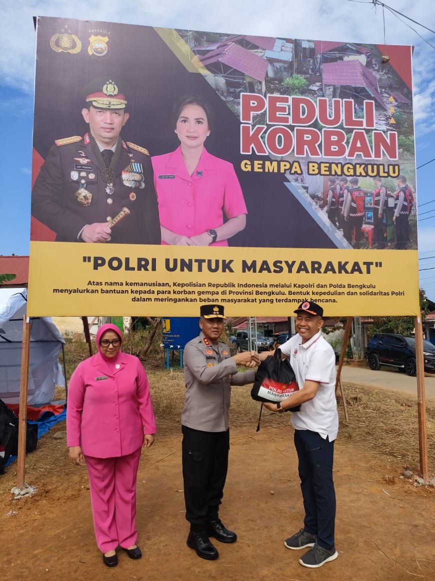 Polri Salurkan 5.000 Paket Sembako untuk Korban Gempa Bengkulu, Kapolda: Wujud Nyata Kepedulian