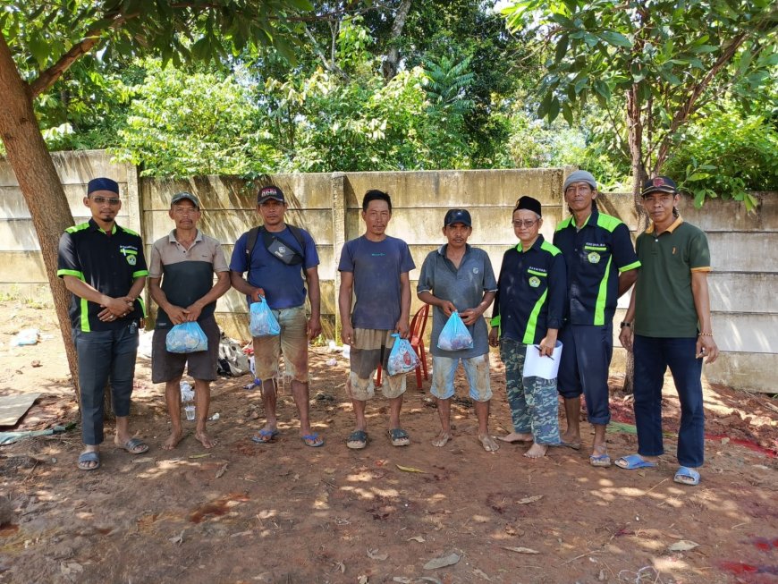 PPTQ AL HIRO KOTABUMI MENDAPATKAN AMANAH POTONG HEWAN QURBAN